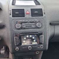 VW Touran 1.6TDI 105кс , снимка 15 - Автомобили и джипове - 45256050