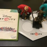 Disney Infinity с 3 фигурки и портал за XBOX 360, снимка 1 - Игри за Xbox - 45447070