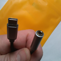 Кабел-конвертор USB-C към аудио 3,5mm, female, за слушалки, снимка 2 - USB кабели - 45034084