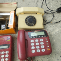 Стари телефони , снимка 3 - Стационарни телефони и факсове - 45036776