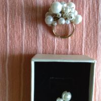 Перлен комплект брошка и пръстен , снимка 2 - Бижутерийни комплекти - 45911972