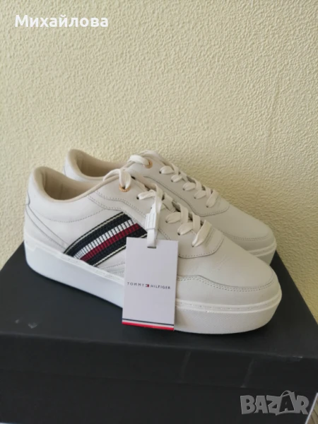 Красиви Tommy Hilfiger дамски  кецове естествена кожа, снимка 1