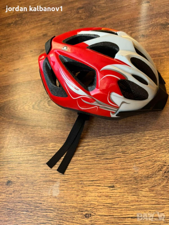 Червено бяла каска за велосипед или други спортове само за 10лв., снимка 1