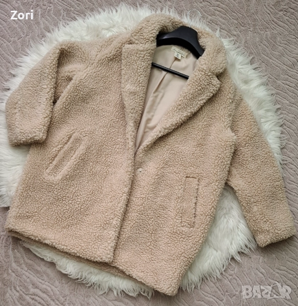 Пухкаво и топло палто в цвят екрю, снимка 1