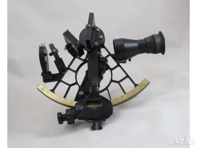 303 Корабен секстант от търговски кораб произведен в Германи. , снимка 1