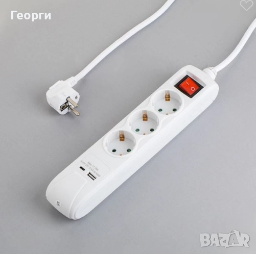 Разклонител с 3 гнезда, ключ и USB-A и USB-C входове, снимка 1