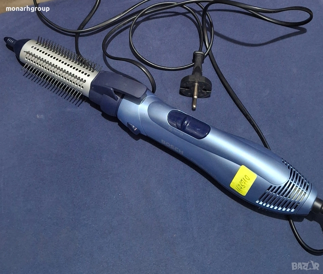 Сешоар с четка за изправяне Bosch PHA2300/01 700W, снимка 1