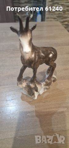 Продавам стара порцеланова статуя на кози рог, снимка 2 - Статуетки - 45582534