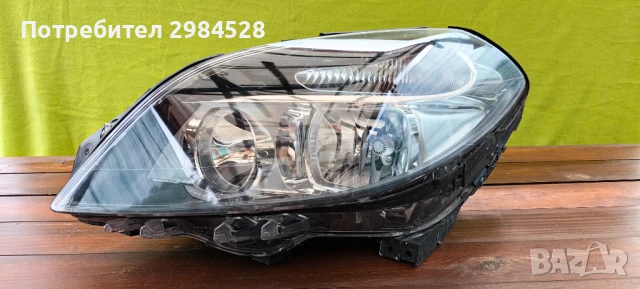 Фар за Mercedes B W246 / Мерцедес Б клас в246