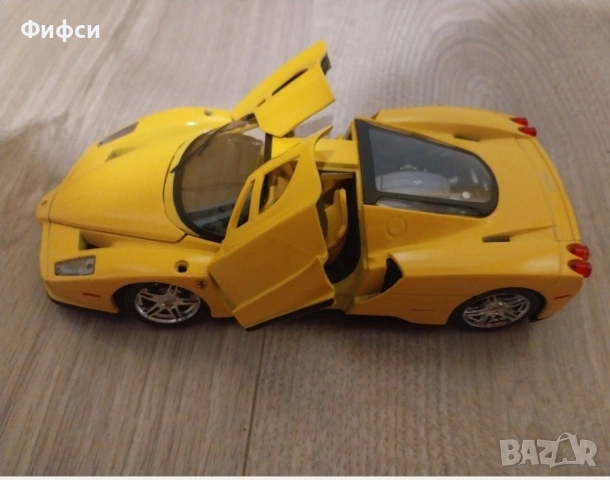 Метални колички Ferrari и други