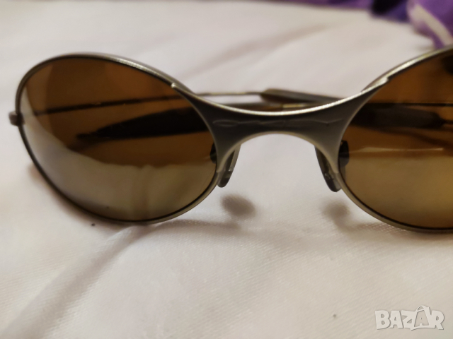 Очила Oakley метални, снимка 1 - Слънчеви и диоптрични очила - 44961503