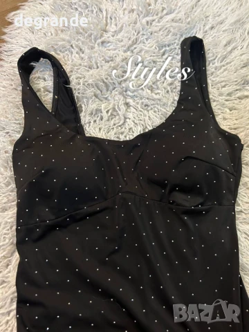 Черна дълга рокля на кристалчета