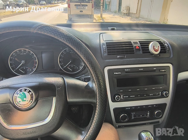 Шкода Октавия 1.6 TDI 105HP 2011, снимка 2 - Автомобили и джипове - 54179473