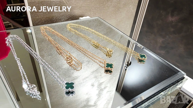 Van Cleef & Arpels VCA Gold Green Malachite Sweet Alhambra Clover Дамско Колие, снимка 4 - Колиета, медальони, синджири - 54224402