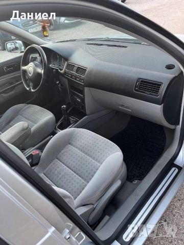 VW Bora TDI 101 КС, снимка 7 - Автомобили и джипове - 52498118