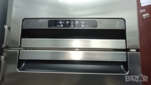 Хладилник Whirlpool No Frost , снимка 12 - Хладилници - 53571258