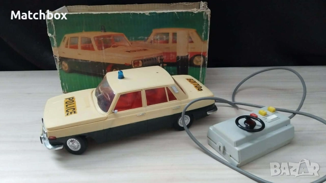  WARTBURG 353 DDR GDR PIKO ANKER 1/15