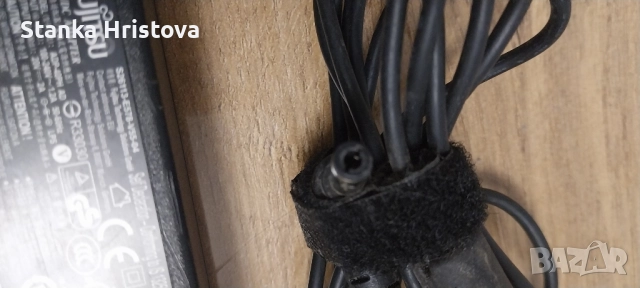 Оригинално зарядно Fujitsu 20v 2 A., снимка 3 - Друга електроника - 52514398