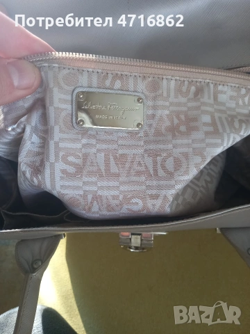 Salvatore Ferragаmo дамска чанта, снимка 5 - Чанти - 53294324