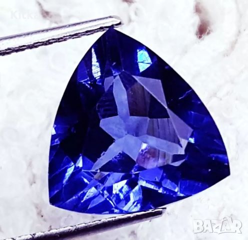 Красив танзанит , трилион, 9.30 ct., снимка 2 - Други - 46496257