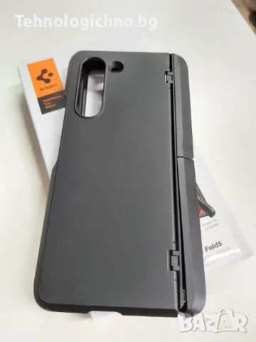 Калъф Spigen - Tough Armor, Galaxy Z Fold 5, черен, снимка 5 - Калъфи, кейсове - 49664535