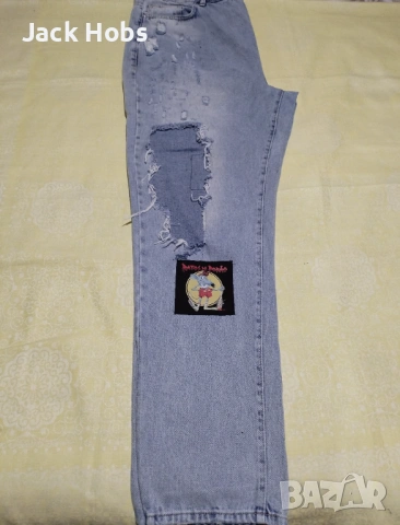 Дамски дънки /накъсани с нашивки , снимка 2 - Дънки - 54142636