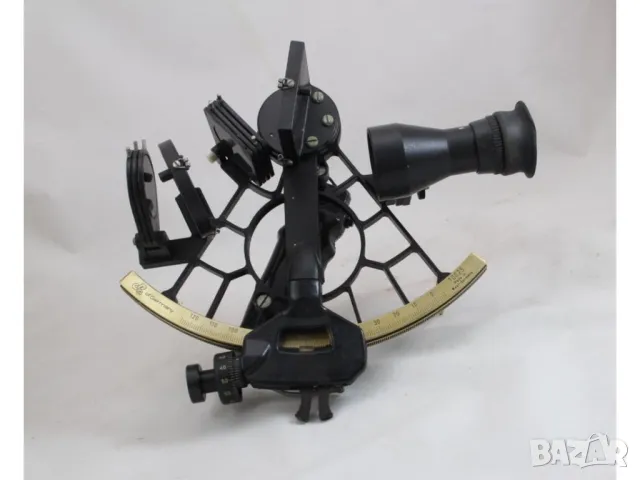 303 Корабен секстант от търговски кораб произведен в Германи. 