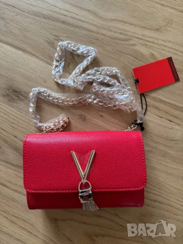 Нова чанта Valentino, снимка 5 - Чанти - 49851205