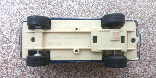 Ford Explorer Maisto - Мащаб 1:42, снимка 7 - Колекции - 49373208