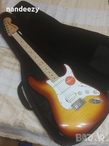 Китара Squier Affinity Stratocaster HSS + калъф Fender и усилвател Fender Champion 20, снимка 4 - Китари - 52617825