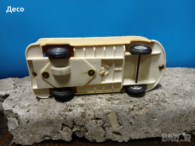 Стара унгарска играчка микробус., снимка 7 - Колекции - 53486722