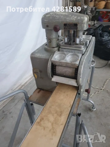 Машина за щамповане на земелки WERNER & PFLEIDERER, снимка 10 - Други машини и части - 53656350