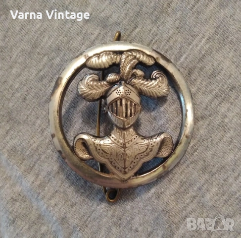 Военна кокарда на баретата на танковите войски и кавалерията на Франция.