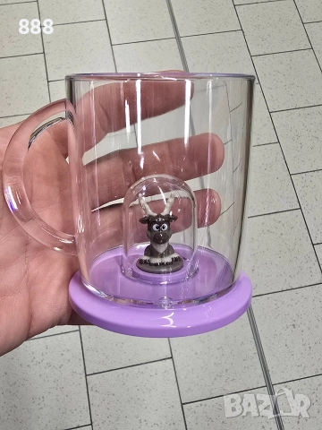 чаши с играчки