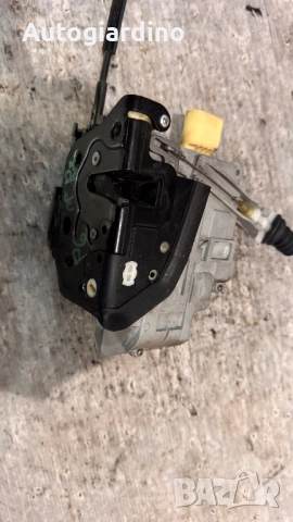 Брава за врата на VW Passat B6 - CZ3C1B37016A, снимка 2 - Части - 53066132