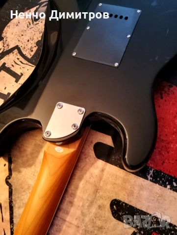 Електрическа китара Stagg Ses - 60, снимка 5 - Китари - 53701341