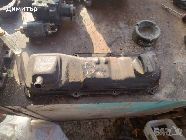 Капак Клапани + Капачка За Фолксваген Голф 3 1.8Моно 1994г / VW Golf 3 1.8Mi 1994y