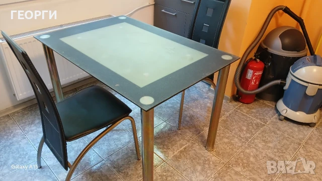 Трапезарна Стъклена маса размери дъл.1.10/ шир.75 / височина 75см КАТО НОВА 110лв, снимка 4 - Маси - 51316754