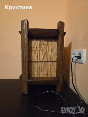 Нощна лампа, снимка 6 - Настолни лампи - 50709238