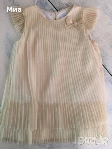 Детска рокля Mayoral с плисиран ефект и панделка, снимка 4 - Детски рокли и поли - 53926329
