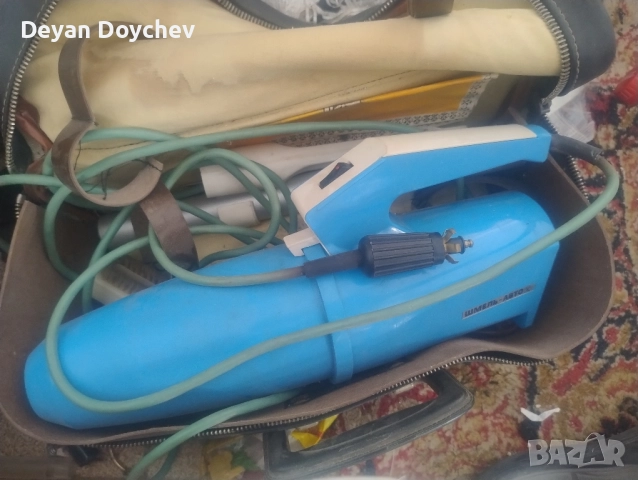 Авто прахосмукачка "Шмель" 