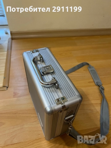 Малък алуминиев куфар Vanguard, снимка 2 - Куфари с инструменти - 52814533