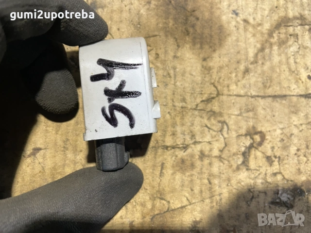 Сензор на Вратата 068900-4670 Mazda CX3 4х4 77kW 1.5дизел 2015, снимка 2 - Части - 53350936