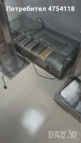 Хладилна витрина за салати 