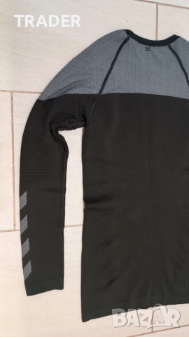 Термо блуза с дълъг ракъв Hummel, снимка 9 - Спортни дрехи, екипи - 30148231