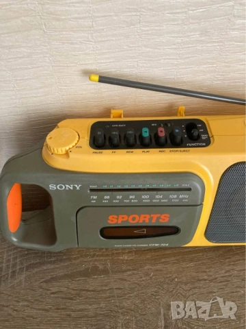 Sony CFM-104 Sports Radio Cassette Player, снимка 5 - Аудиосистеми - 53822183