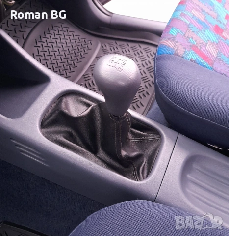 Daihatsu Terios 1.3, 75к.с. 4х4 Перфектен! Газ/Бензин, снимка 10 - Автомобили и джипове - 53126165