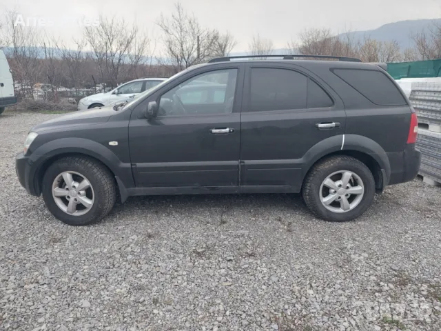 Kia Sorento 2.5 CRDI, Кия Соренто Фейс на части!, снимка 4 - Автомобили и джипове - 47193922