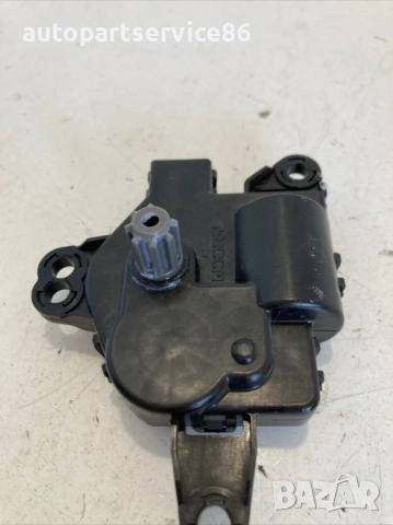 Мотор клапа на нагревателя за KIA Venga 1.4 CRDi (2012) D267AD92AA02