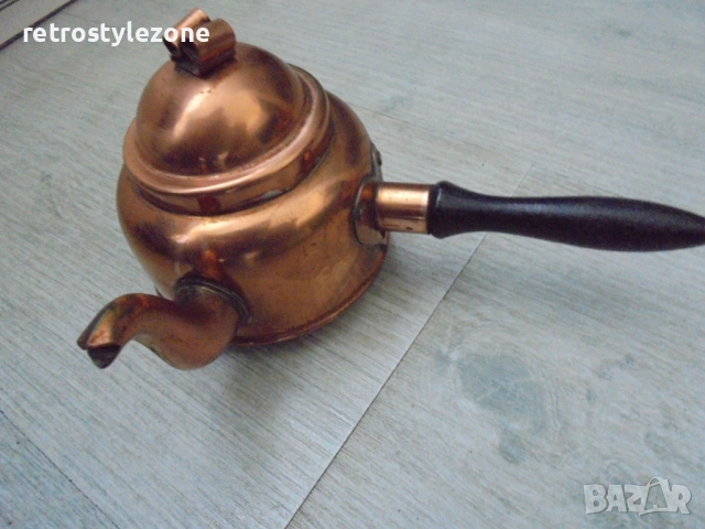 № 8222 стар малък метален / меден чайник   , снимка 5 - Други ценни предмети - 51527476